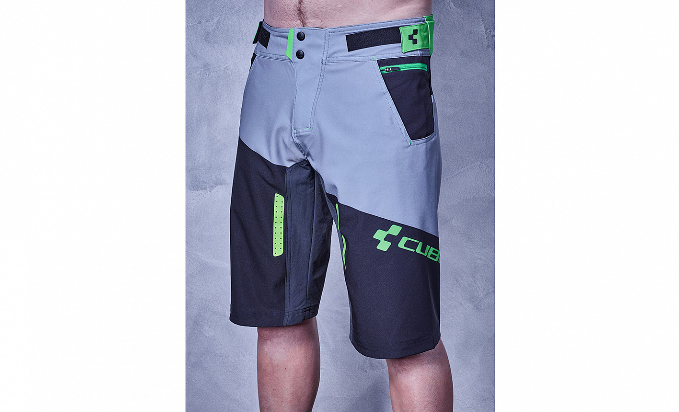 CUBE ACTION Shorts Essentials